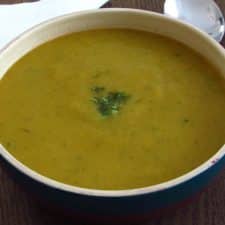 Lettuce soup on a soup bowl