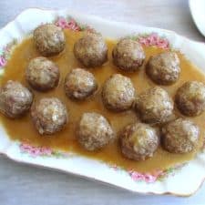Meatballs on a platter
