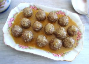 Meatballs on a platter