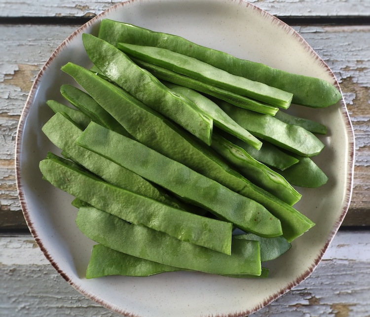 Peixinhos da Horta (Portuguese Fried Green Beans) step 1