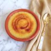 Leite Creme Tradicional Português numa tigela de barro