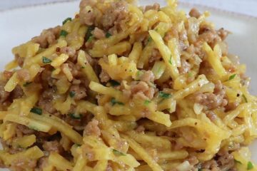 Carne à Brás num prato