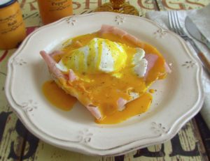 Eggs benedict on a plate