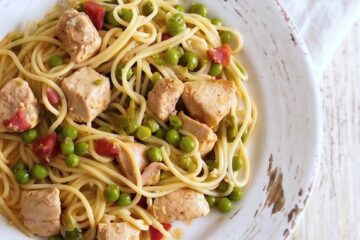 Chicken Spaghetti with Peas on a plate
