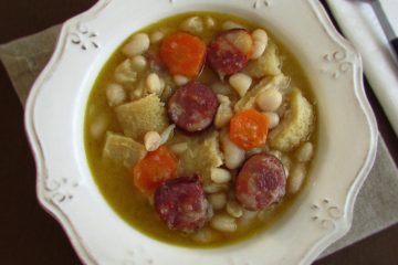 Portuguese tripe served on a bowl