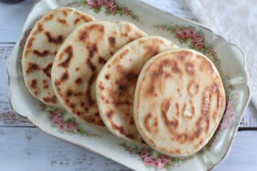 Easy yogurt flatbread on a serving rectangular platter