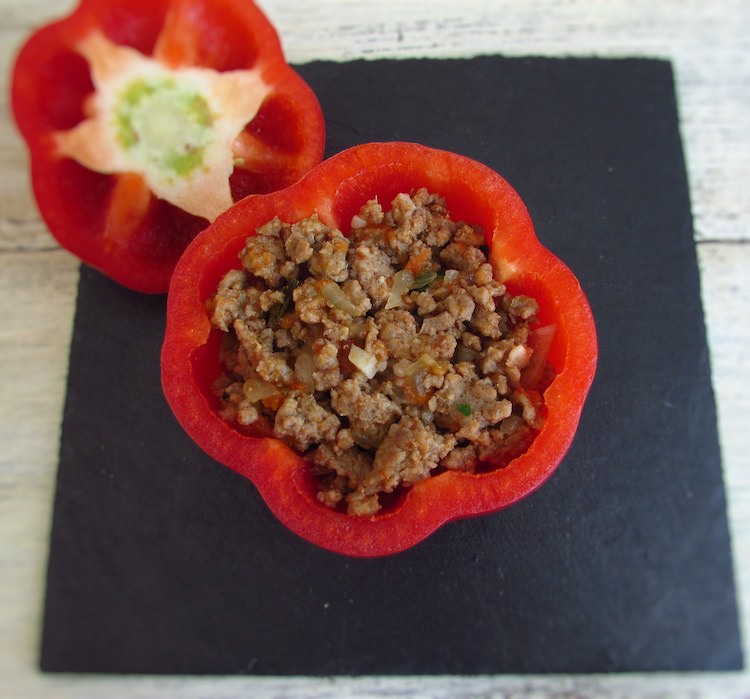 Red pepper filled with meat