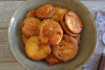 Crispy Fried Zucchini in a dish bowl
