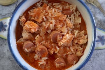 Easy turkey and sausage rice on a tureen