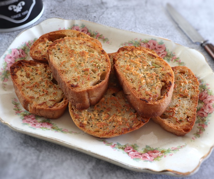 Easy garlic bread on a platter