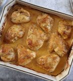 Baked chicken with lemon and garlic sauce