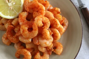 Easy Air Fryer Shrimp on a plate
